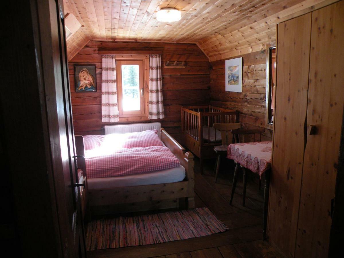 Gasthof Hiasl Zirbenhütte Hochrindl